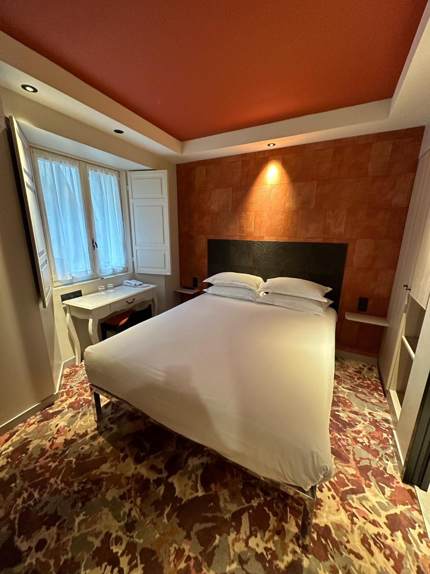 Hotel Le Medieval Palais Des Papes Avignon Exterior photo